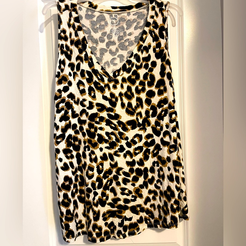 2X Maurice’s animal print v-neck women’s tank